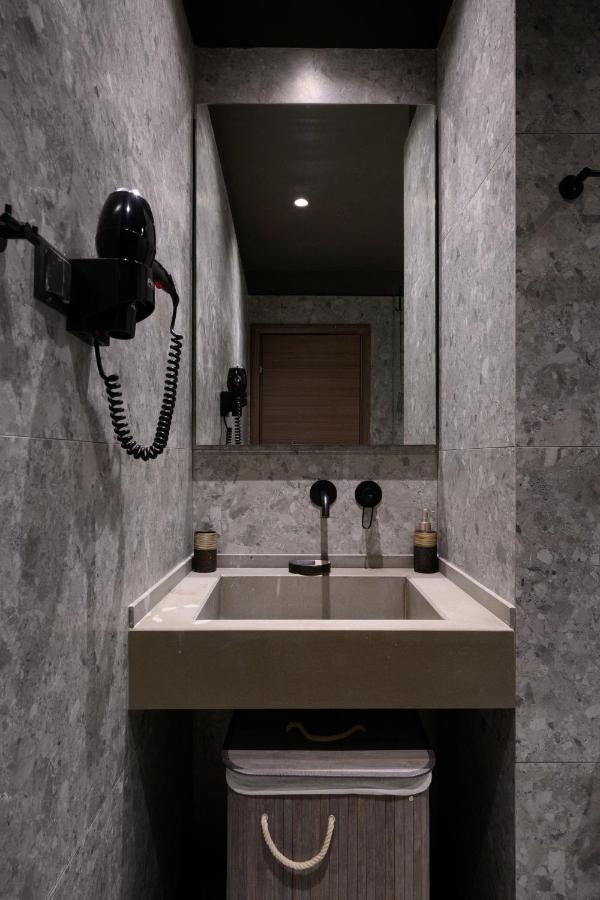 Seven Keys Luxury Suites Achilleion Bagian luar foto