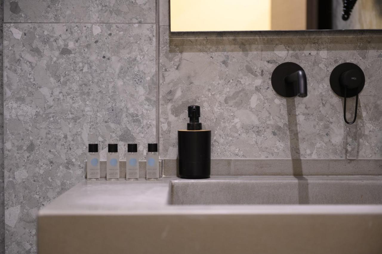 Seven Keys Luxury Suites Achilleion Bagian luar foto