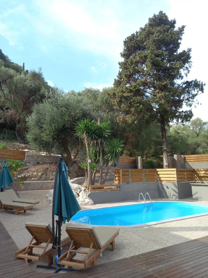 Seven Keys Luxury Suites Achilleion Bagian luar foto