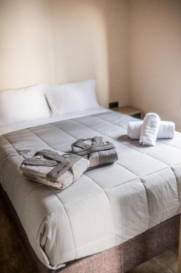 Seven Keys Luxury Suites Achilleion Bagian luar foto