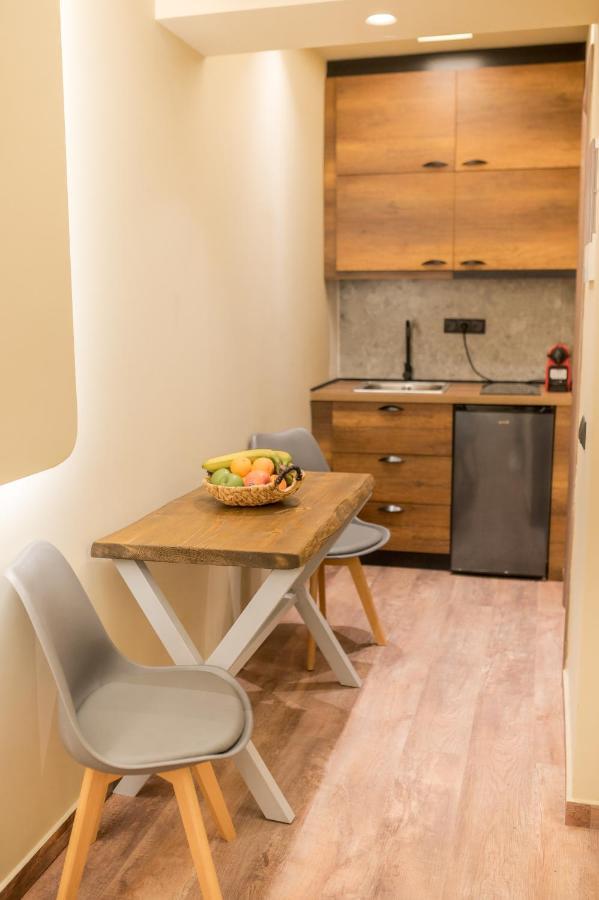 Seven Keys Luxury Suites Achilleion Bagian luar foto