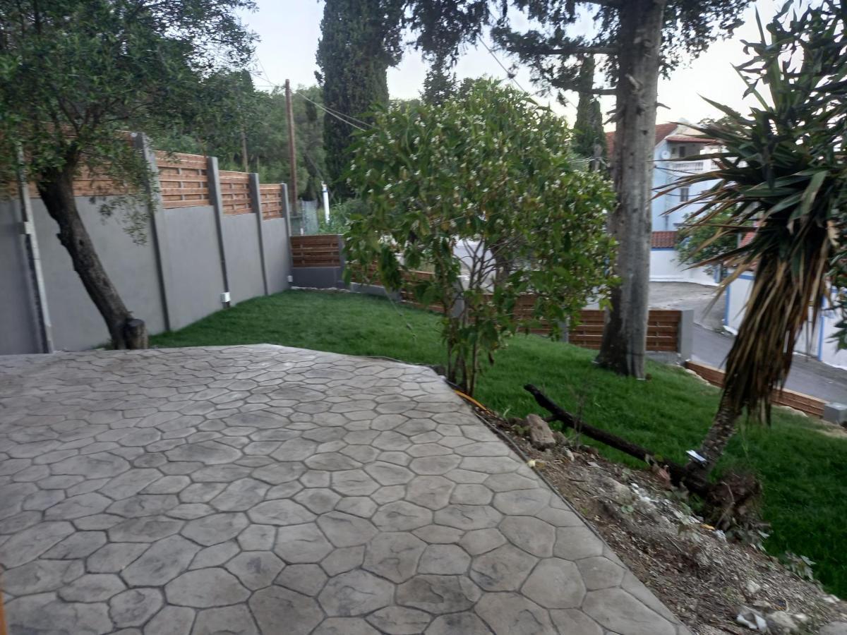 Seven Keys Luxury Suites Achilleion Bagian luar foto